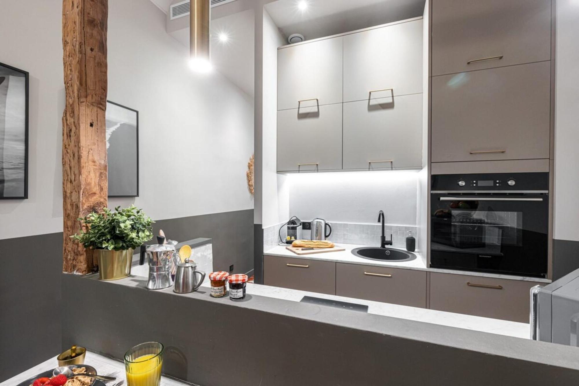 ניס La Croix - Old Town Modern Apartment - 2 Bedrooms מראה חיצוני תמונה